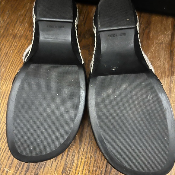 Nine West Black Mule Clogs With Fuzzy Inside Women’s Size 7 - Picture 8 of 9